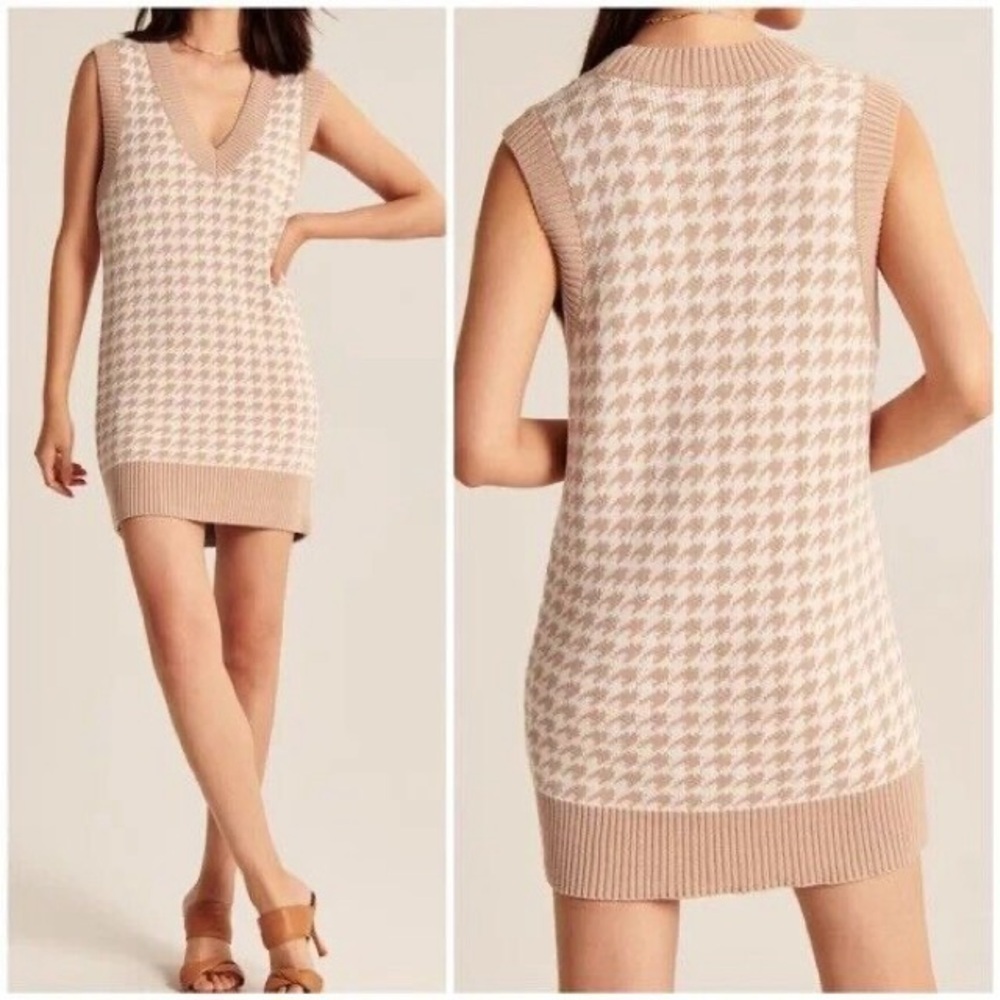 ABERCROMBIE & FITCH Houndstooth Pattern Knit Sweater Dress